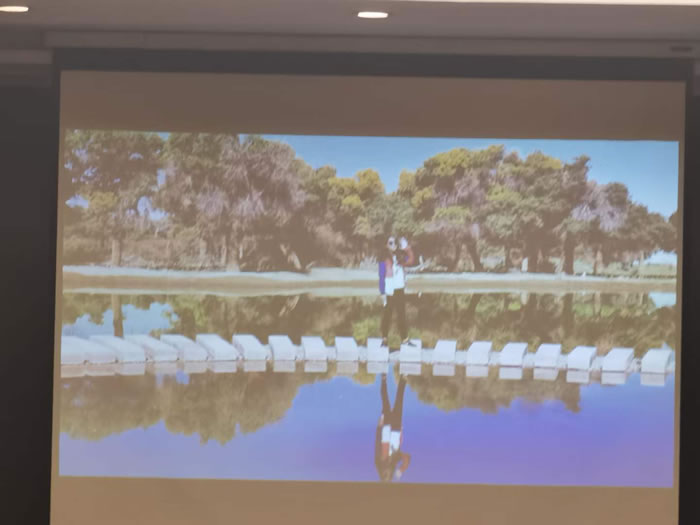 綿陽(yáng)中旅行假日旅行社舉行胡楊林、南疆專(zhuān)列推薦會(huì )